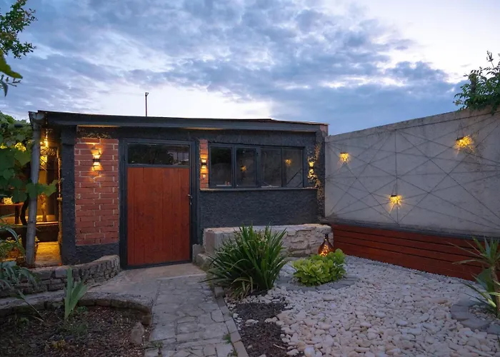 House With Garden 