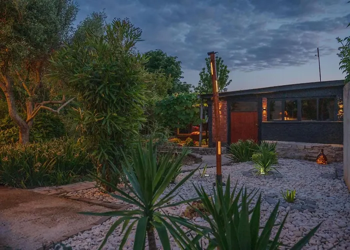 House With Garden 